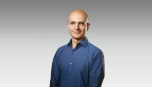 Sabih Khan: Apple COO India's Pride | Net Worth & Career