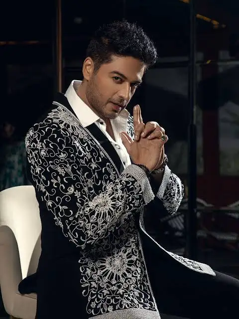 गौरव खन्ना: ‘अनुज कपाड़िया’ से ‘बिग बॉस 19’ तक का सफर, नेट वर्थ और संपत्ति!